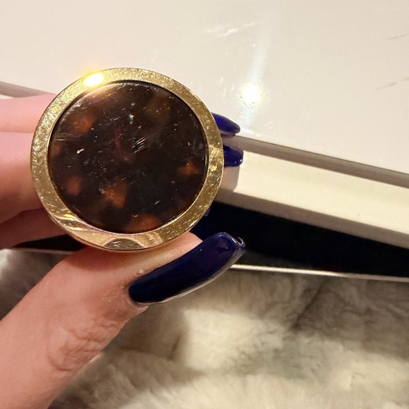 Michael Kors Gold and Black Ring - Picture 4 of 4